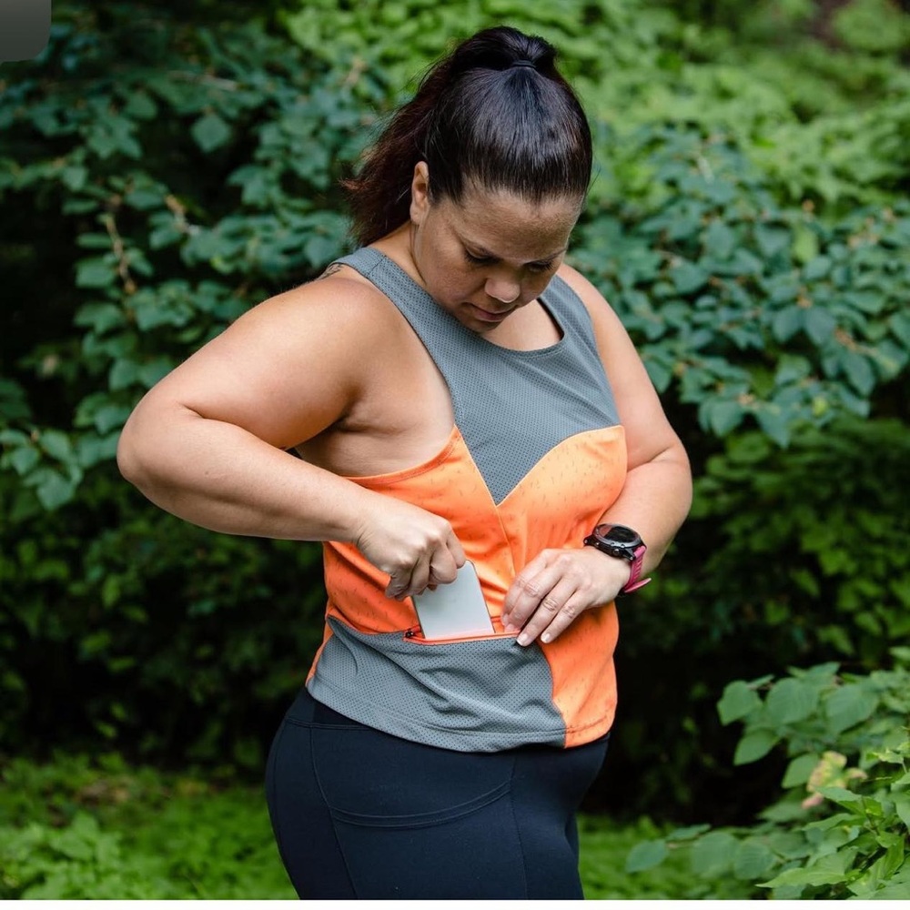 Oiselle Black Top with White Bird Design